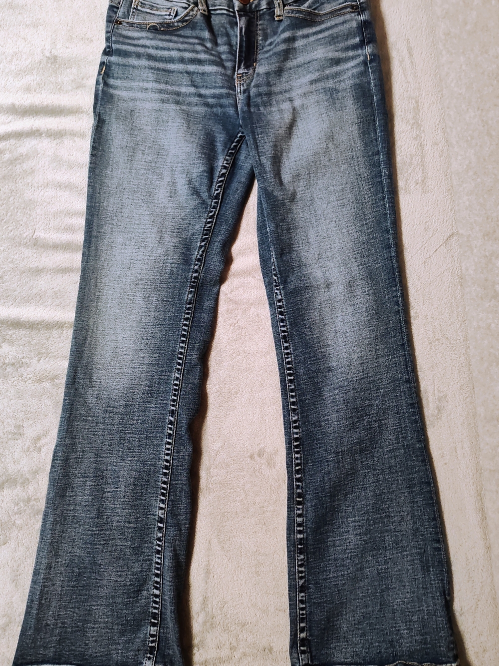 BKE Women's Faded Mid rise Boot Cut Universal Jeans Size 28X31.5 Jeans Casual